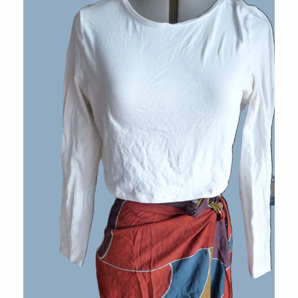 Aveto plain white crop super soft stretch knit top minimalistic basic layer L
